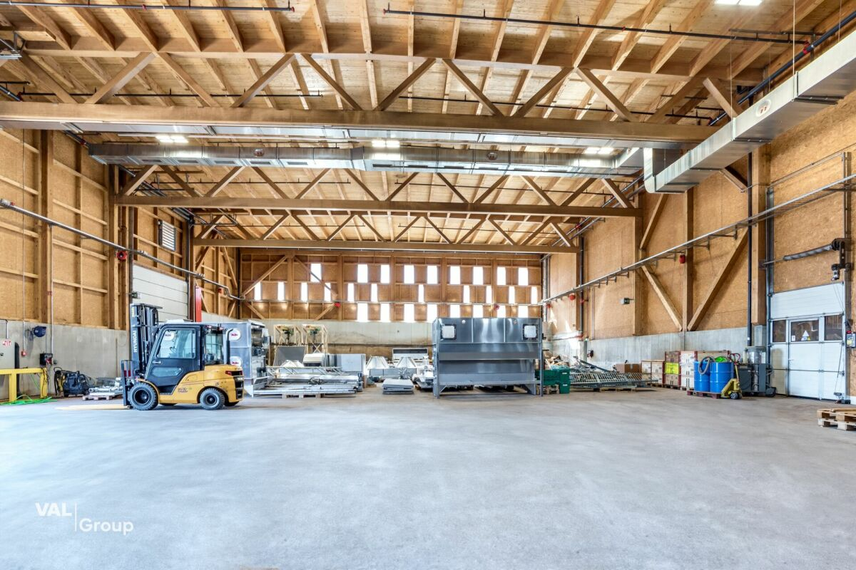 Einzigartiges Industriegebäude - Hochwertige Holzkonstruktion, vielseitige Nutzung