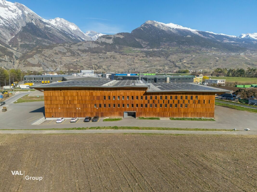Einzigartiges Industriegebäude - Hochwertige Holzkonstruktion, vielseitige Nutzung