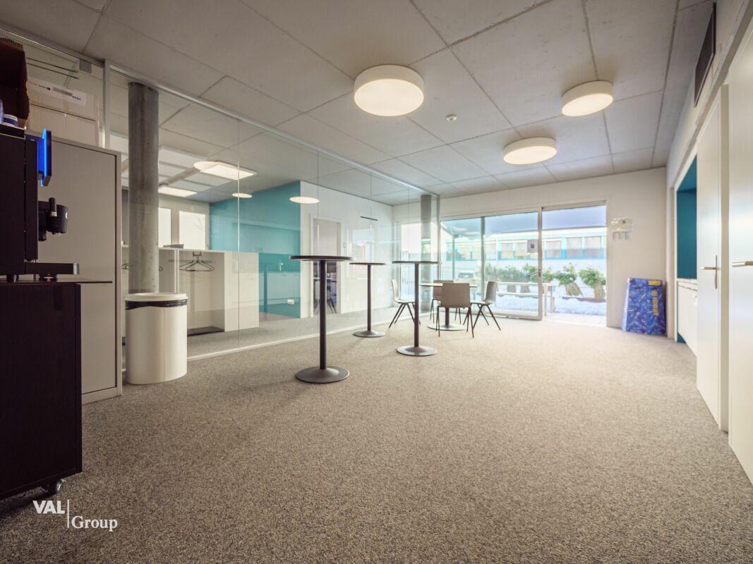 Ultramodern commercial complex in Visp: this is where your success begins!