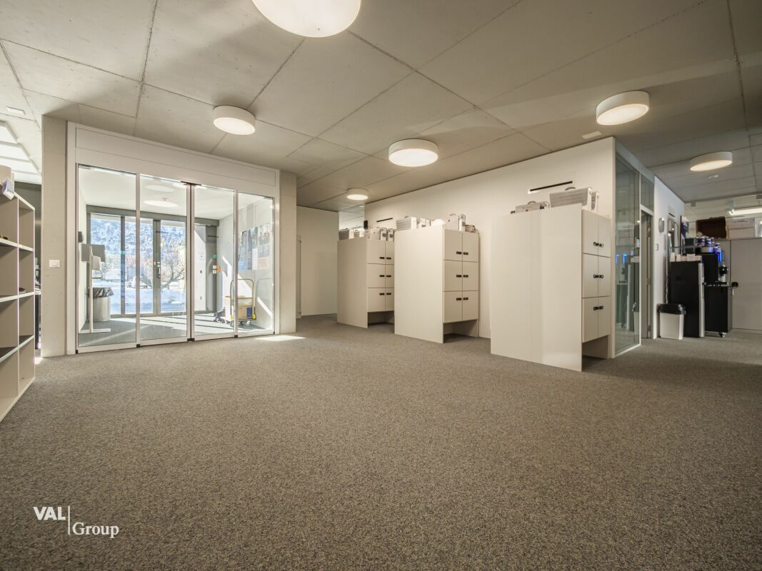 Ultramodern commercial complex in Visp: this is where your success begins!