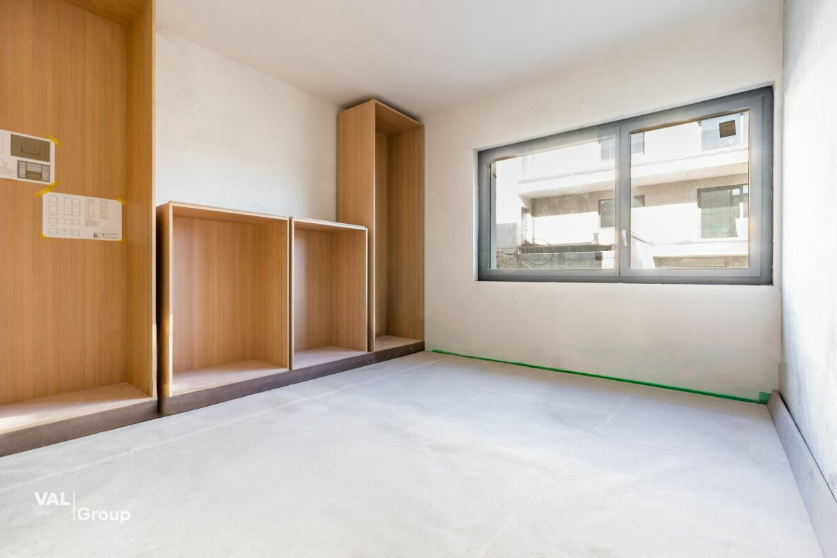 Exceptional Duplex on the Right Bank