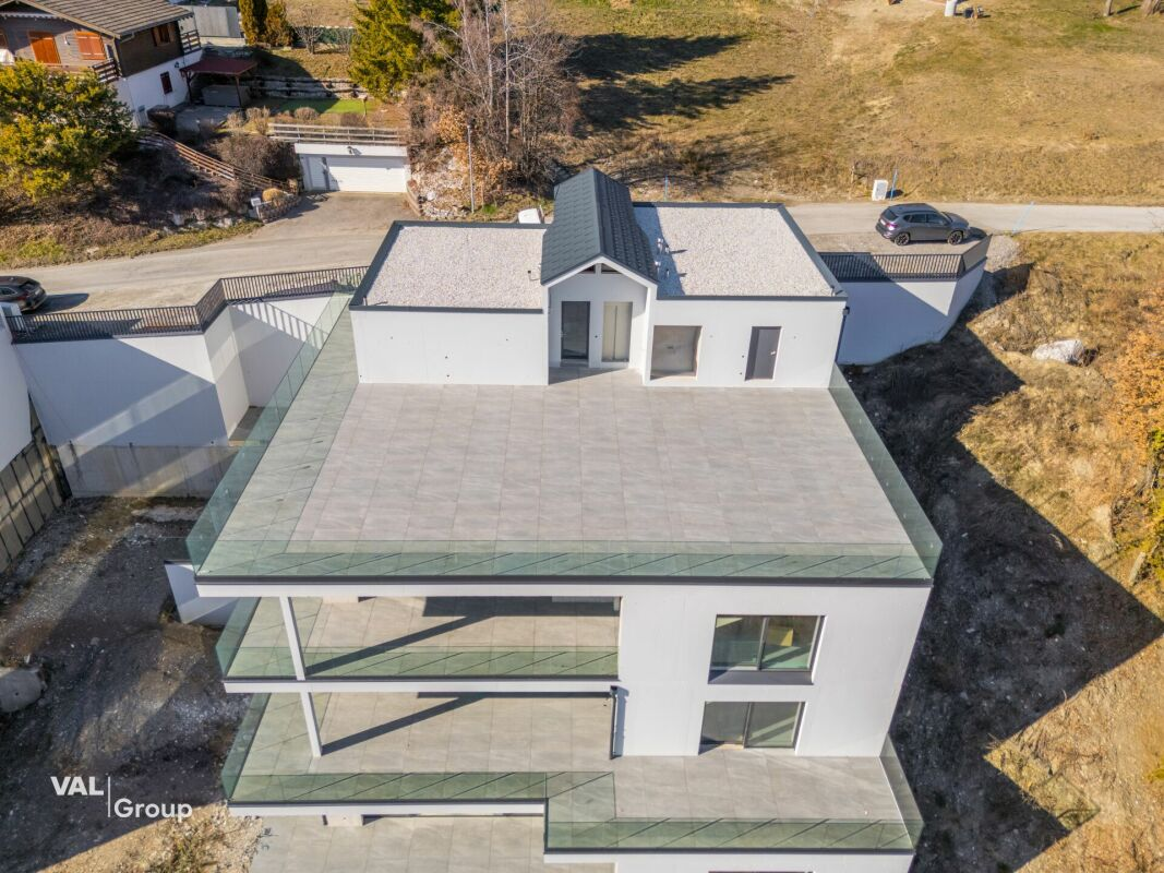 Exceptional Duplex on the Right Bank