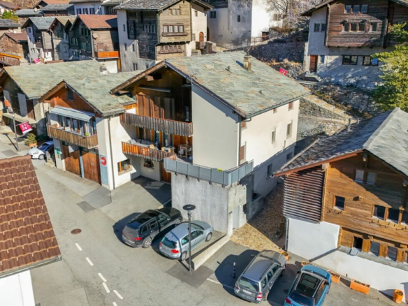 Vivre comme un chevalier : un duplex avec vue sur le château
