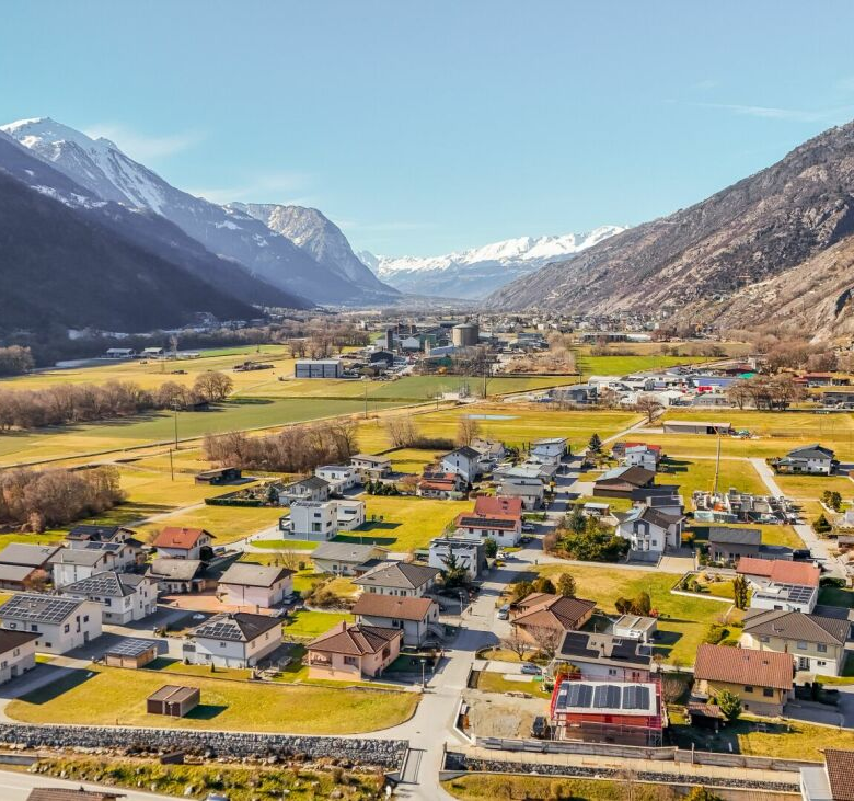 Wie ein Ritter leben: ein Duplex mit Burgblick