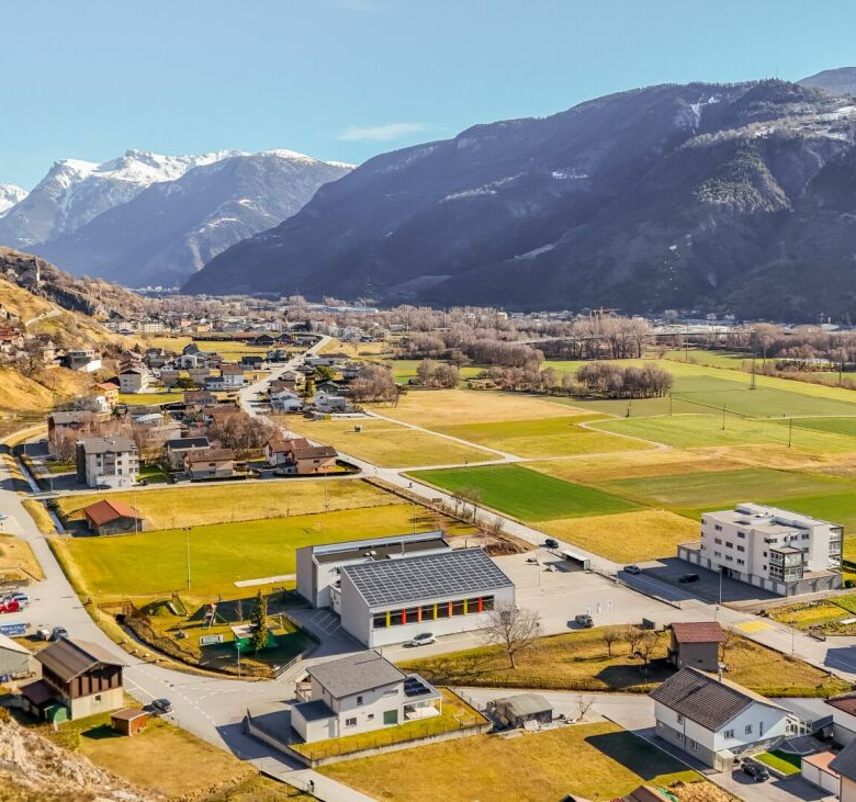 Wie ein Ritter leben: ein Duplex mit Burgblick