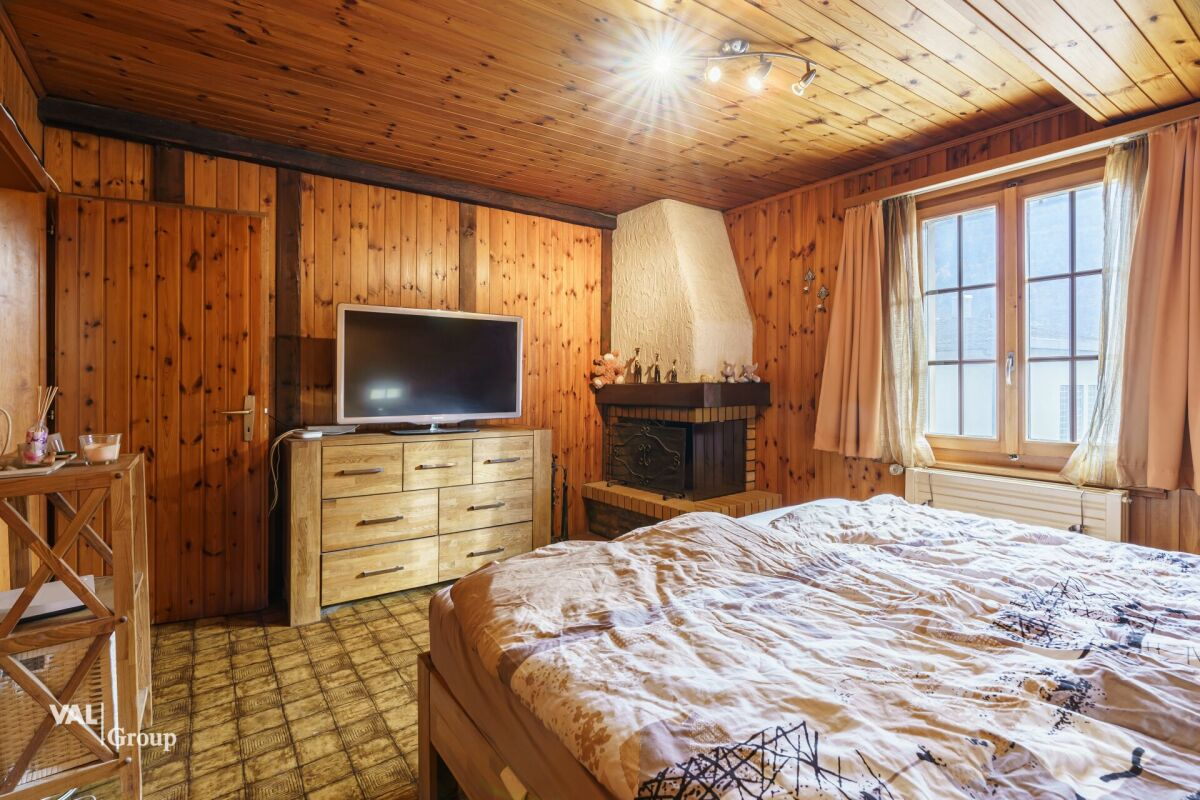 Well-located restaurant «Sport» with a 4.5-room duplex apartment above