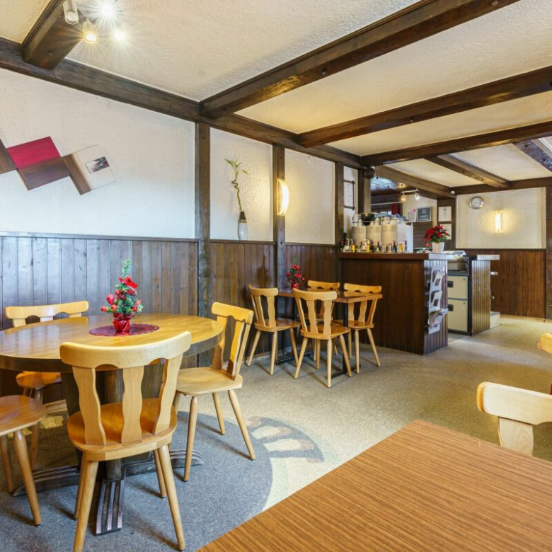 Well-located restaurant «Sport» with a 4.5-room duplex apartment above