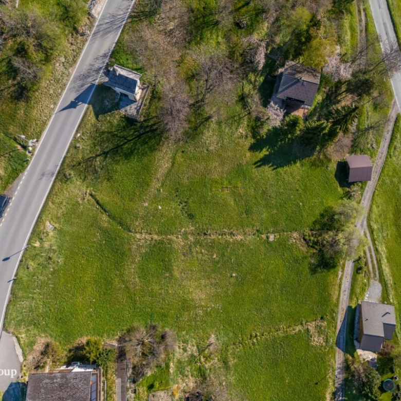 Superb building land at the entrance to Grimentz, strategic location and exceptional potential