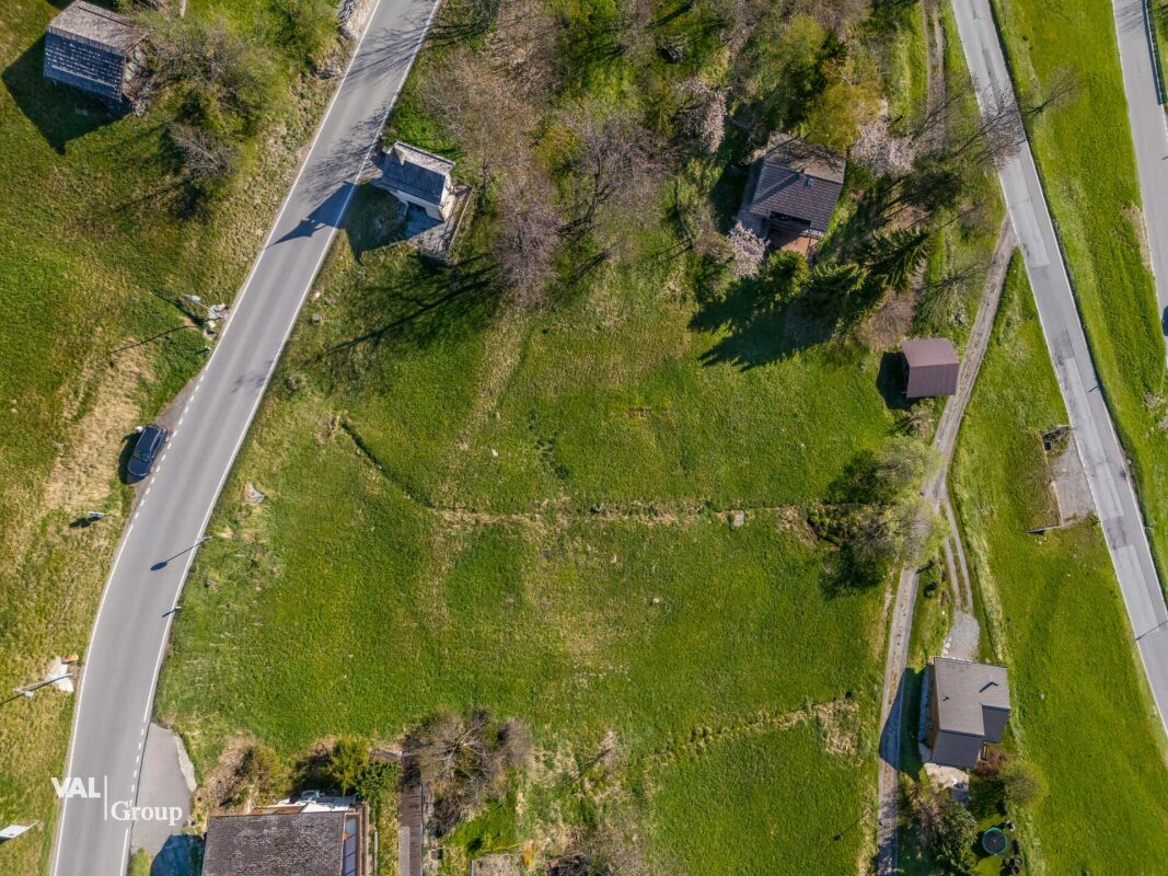 Superb building land at the entrance to Grimentz, strategic location and exceptional potential
