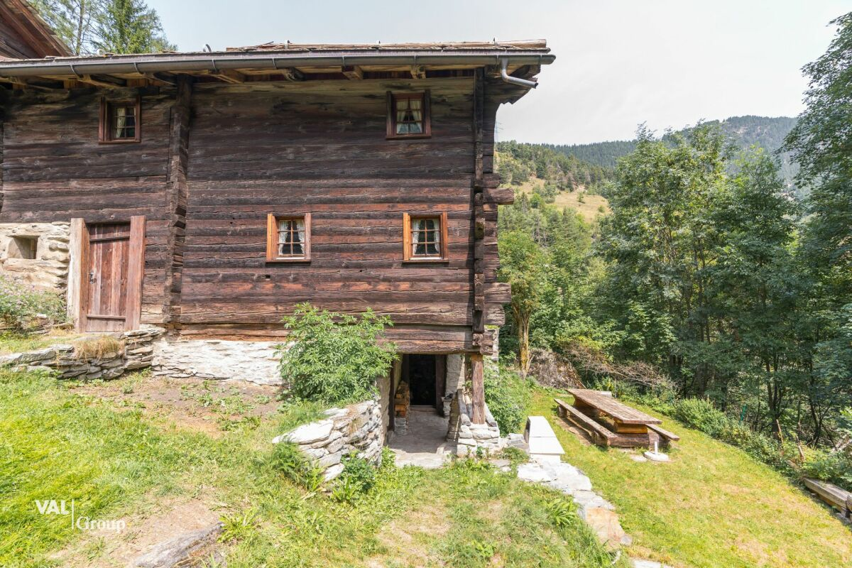 A rare gem: a piece of history in the heart of Valais nature