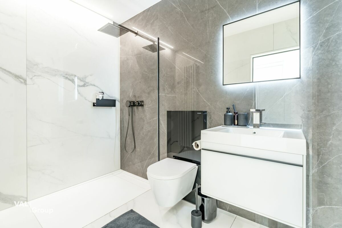 Prestigevilla in Savièse mit Blick auf das Rhônetal