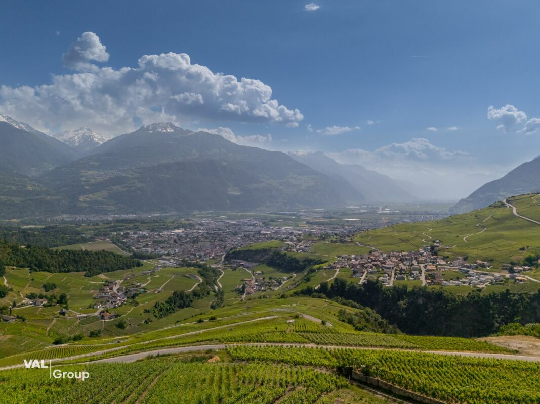 Prestigevilla in Savièse mit Blick auf das Rhônetal