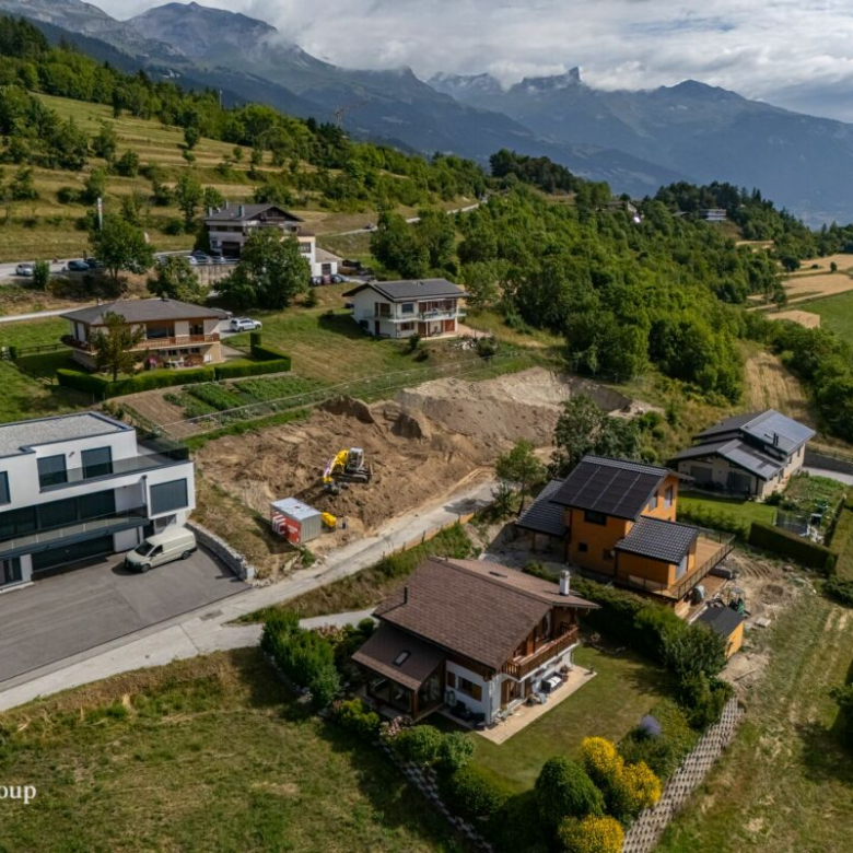 Il ne reste plus qu'une villa - les travaux ont commencé !
