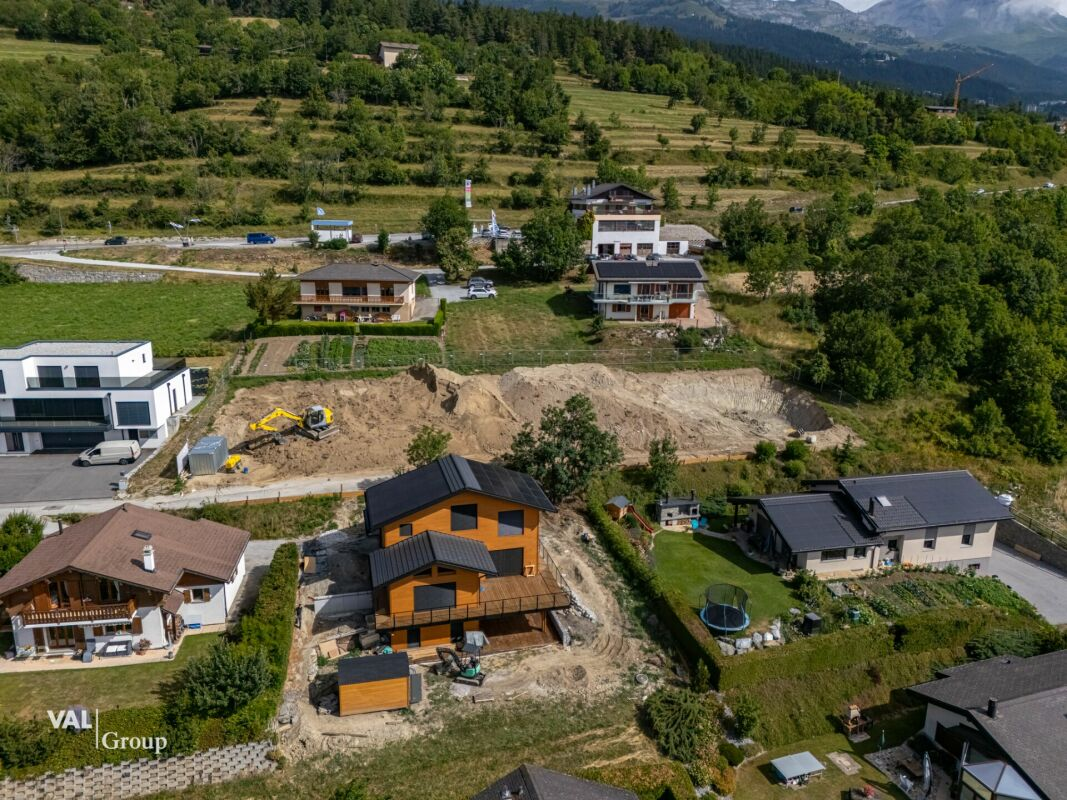 Il ne reste plus qu'une villa - les travaux ont commencé !