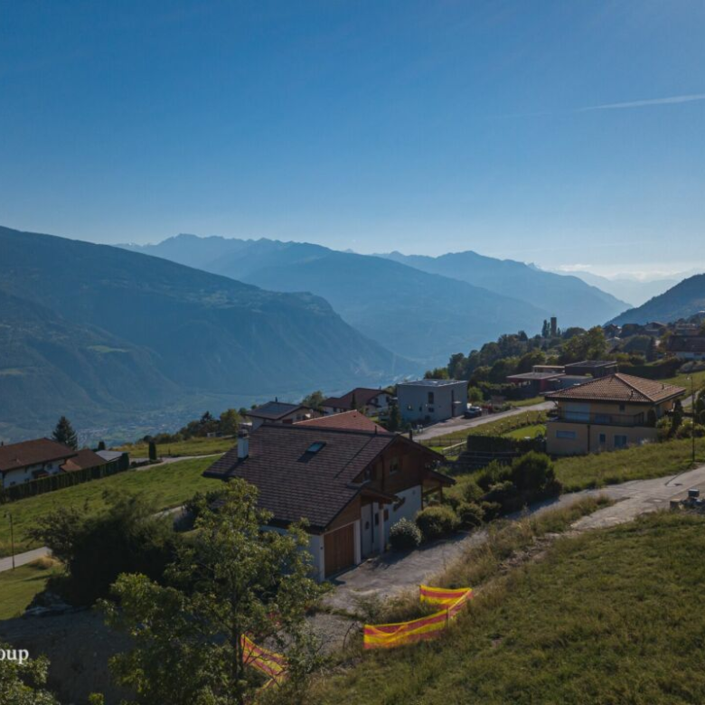 Il ne reste plus qu'une villa - les travaux ont commencé !