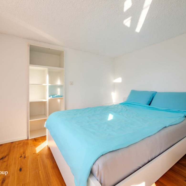 Eine einzigartige Gelegenheit: Haus mit zwei unabhängigen Wohnungen (5,5 und 2,5 Zimmer)