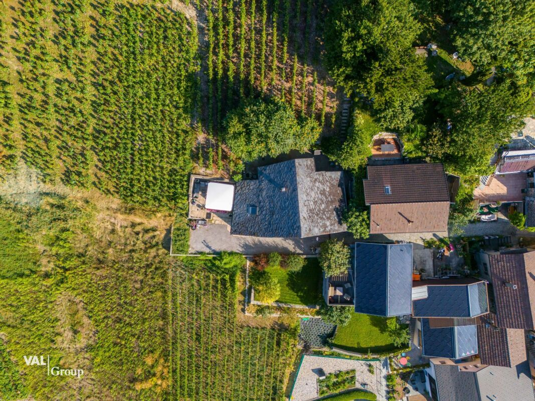 Eine einzigartige Gelegenheit: Haus mit zwei unabhängigen Wohnungen (5,5 und 2,5 Zimmer)
