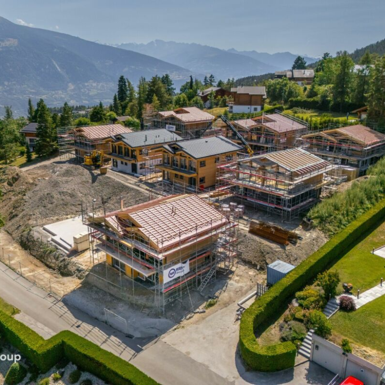 High-end chalet with private garden