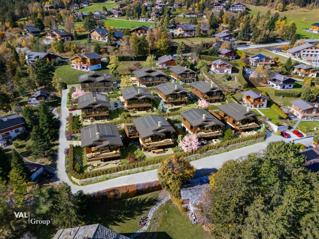 High-end chalet with private garden