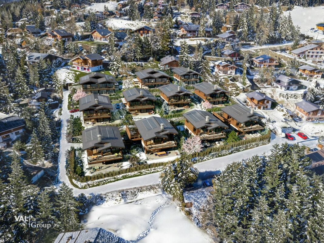 High-end chalet with private garden