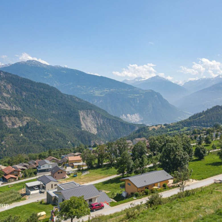 Licht, ruhige Lage und atemberaubende Aussicht für dieses Minergie-P-Projekt
