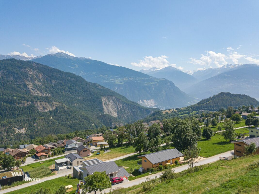 Licht, ruhige Lage und atemberaubende Aussicht für dieses Minergie-P-Projekt