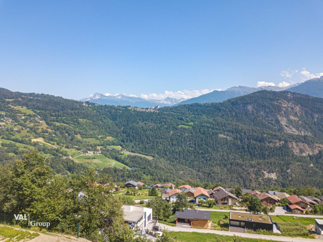 Licht, ruhige Lage und atemberaubende Aussicht für dieses Minergie-P-Projekt