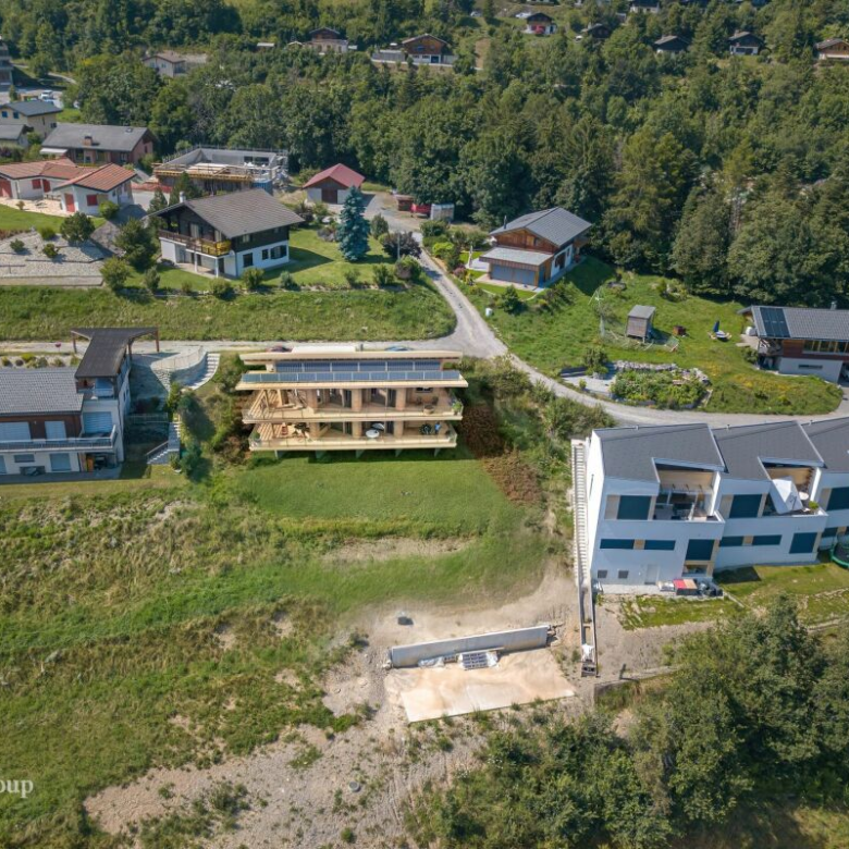 Licht, ruhige Lage und atemberaubende Aussicht für dieses Minergie-P-Projekt