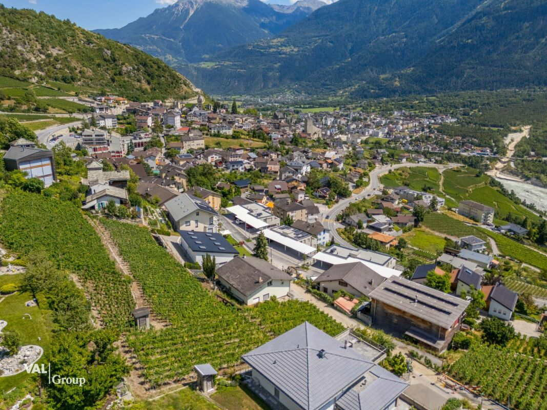 Hier könnte Ihr Traumhaus entstehen: ein sonniges Baugrundstück in Leuk