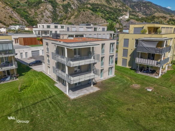 Renditestarkes Immobilienanlage mit Aufwertungspotenzial und vielversprechender Zukunft – Haus F, Überbauung « Bietschi », Raron