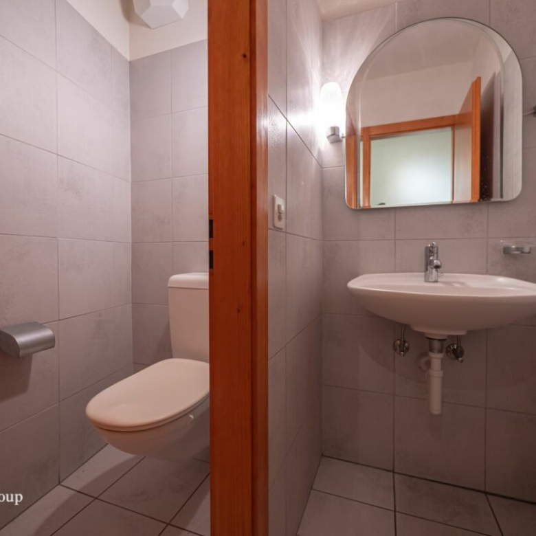 Charming 3-room house with multiple uses