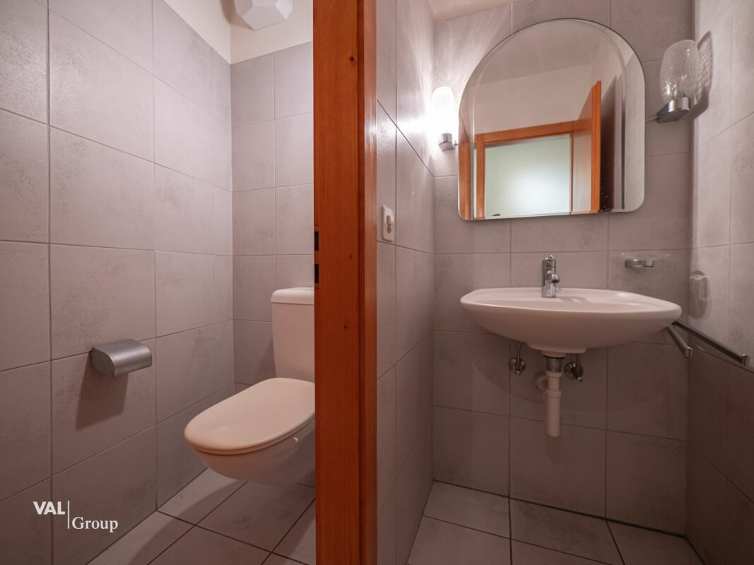 Charming 3-room house with multiple uses