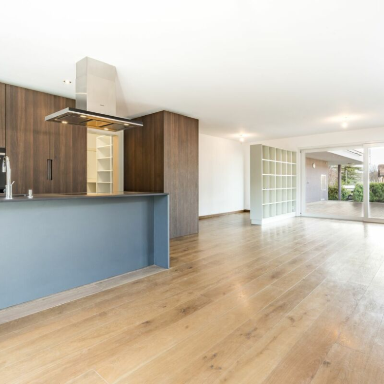Spacious apartment in a two-unit house