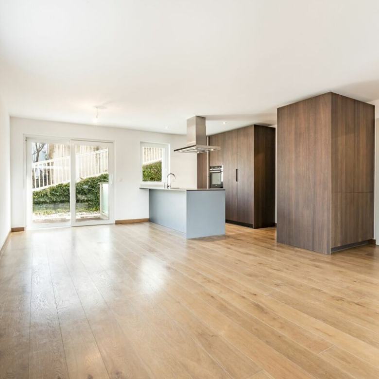 Spacious apartment in a two-unit house