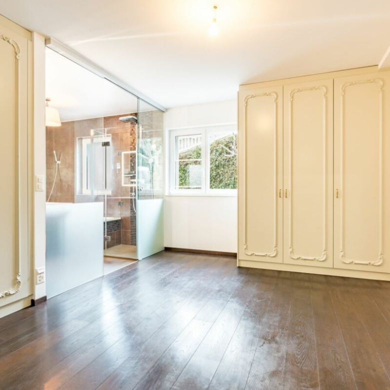 Spacious apartment in a two-unit house