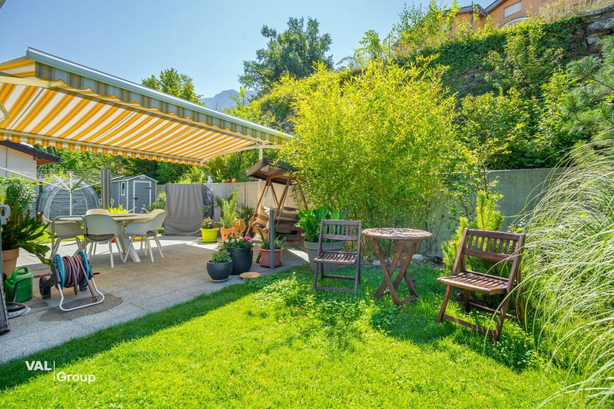 Magnificent detached house ideally located