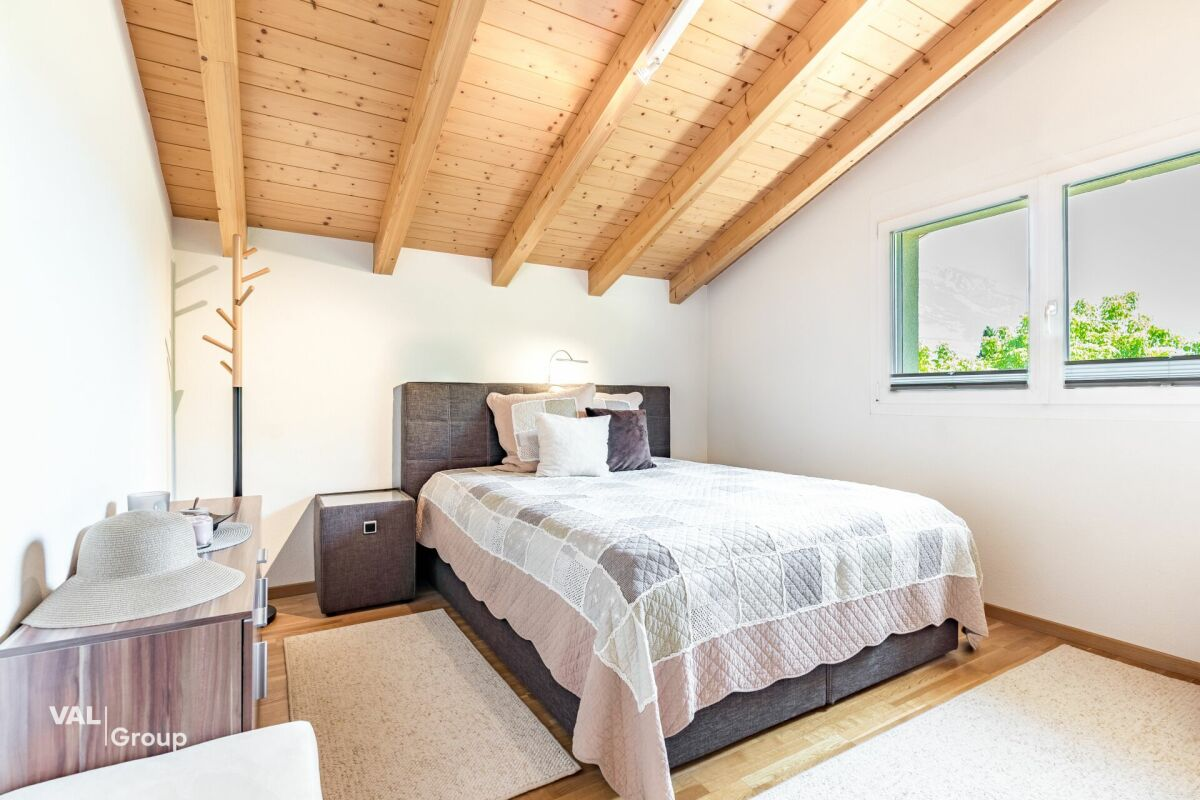Magnificent detached house ideally located