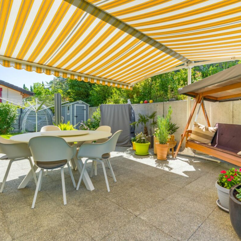 Magnificent detached house ideally located