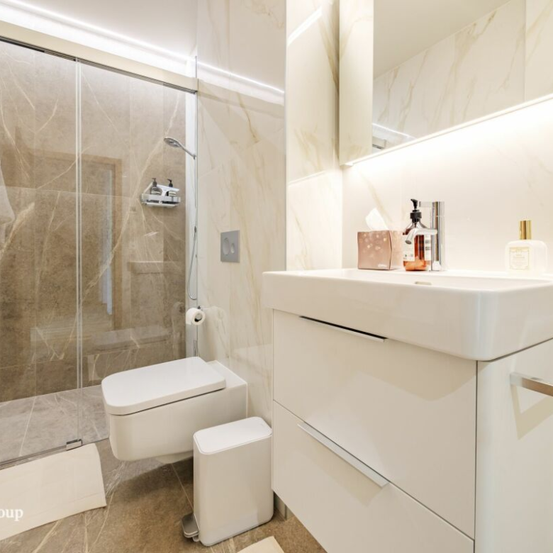 Votre nouvelle résidence avec jardin privé dans une villa contemporaine en cours de construction