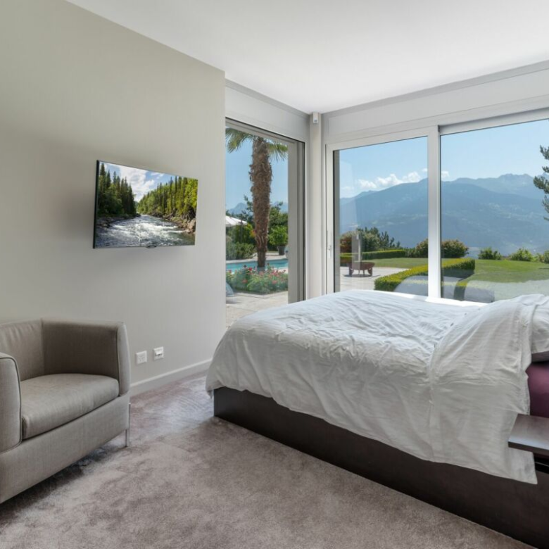 Luxusvilla in ruhiger Lage mit atemberaubender Aussicht