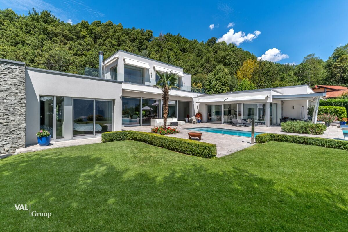 [DEMO] Moderne Villa mit Pool und Seesicht – Lausanne
