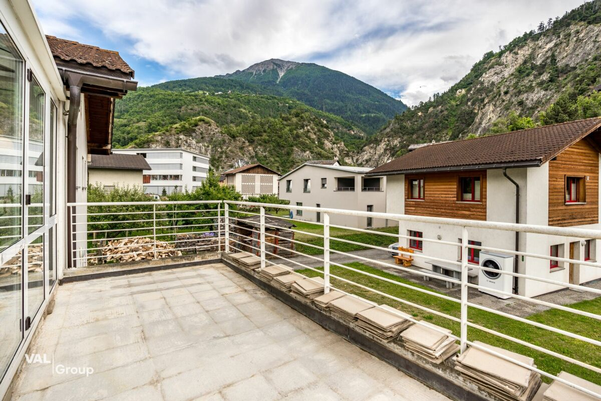 Gepflegtes Einfamilienhaus mit Bergblick und Wintergarten