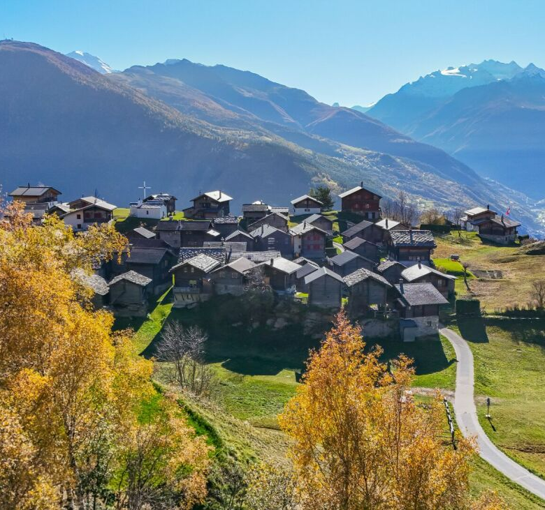Exklusives möbliertes Haus mit Panoramablick auf die Alpen, ganzjährig zu mieten