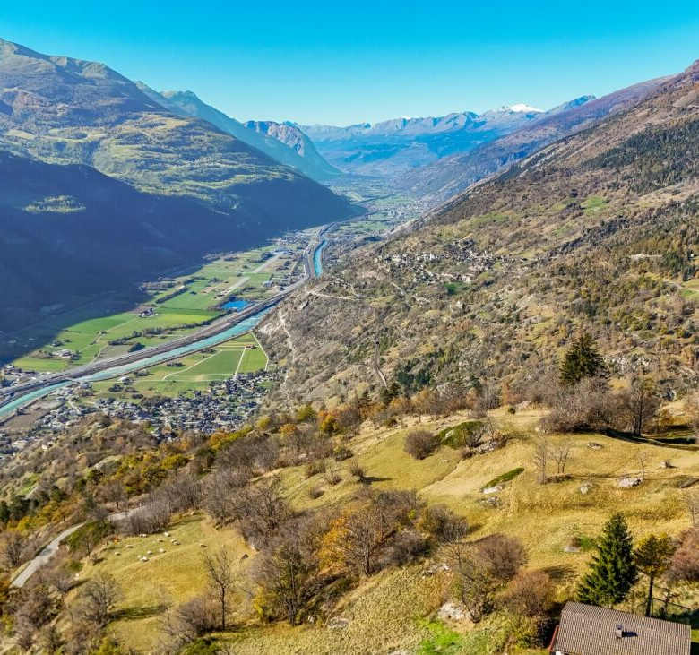 Exklusives möbliertes Haus mit Panoramablick auf die Alpen, ganzjährig zu mieten