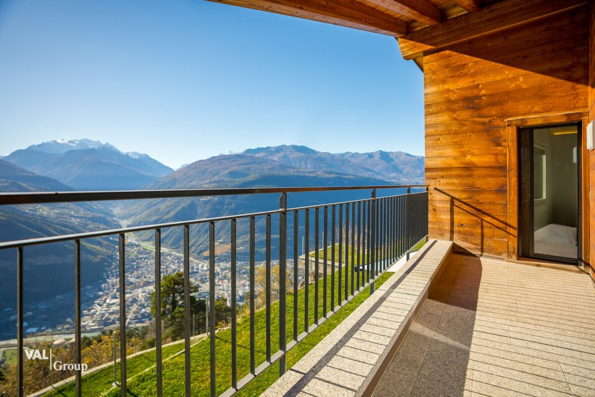 Exklusives möbliertes Haus mit Panoramablick auf die Alpen, ganzjährig zu mieten