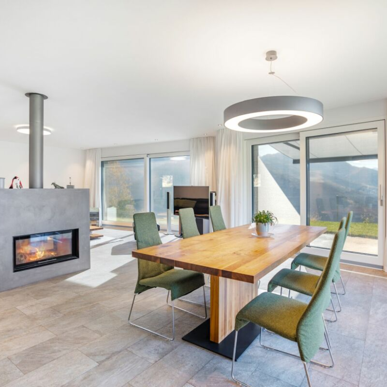 Exklusives möbliertes Haus mit Panoramablick auf die Alpen, ganzjährig zu mieten