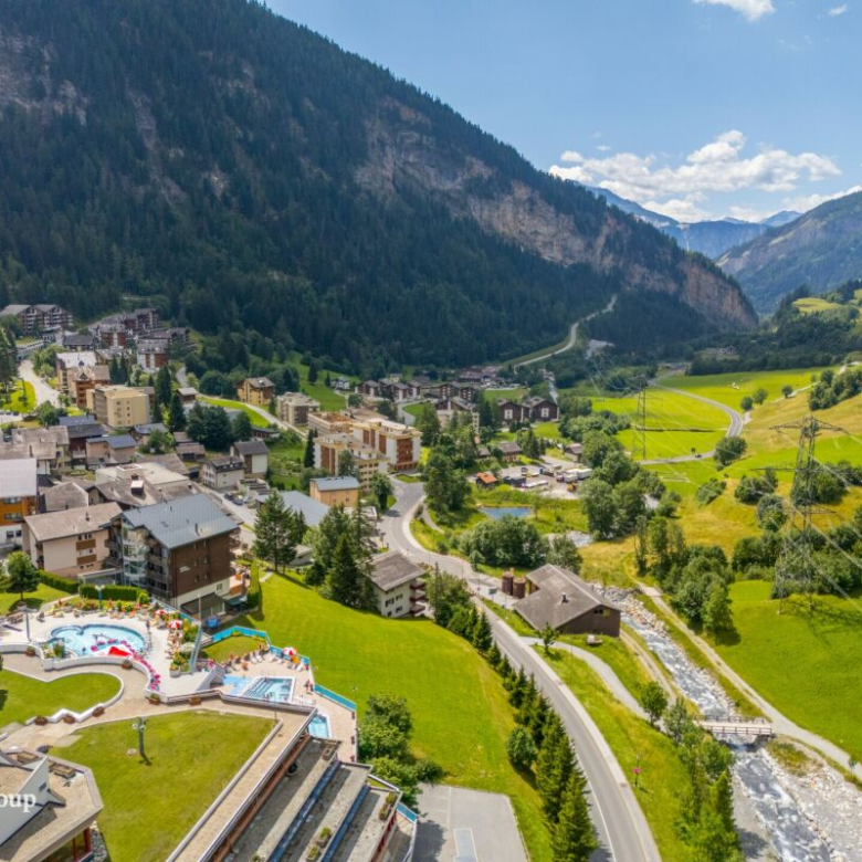 In the heart of Leukerbad: exceptional development potential