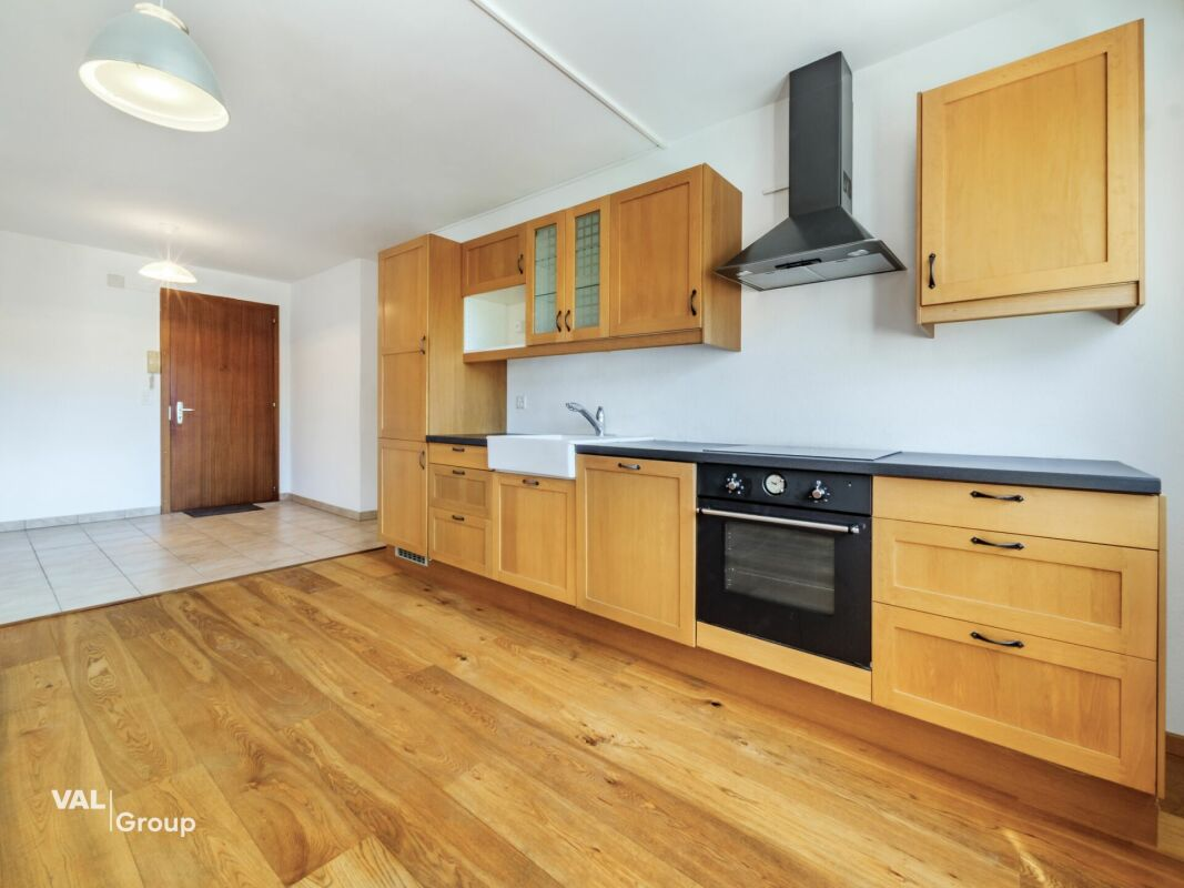 Helle 4,5-Zimmer-Wohnung in idealer Lage mit geschlossener Garage