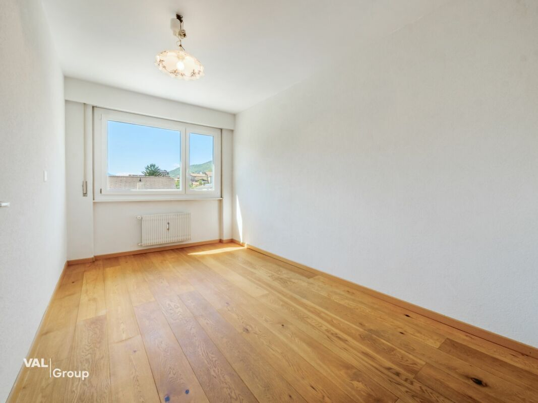 Helle 4,5-Zimmer-Wohnung in idealer Lage mit geschlossener Garage