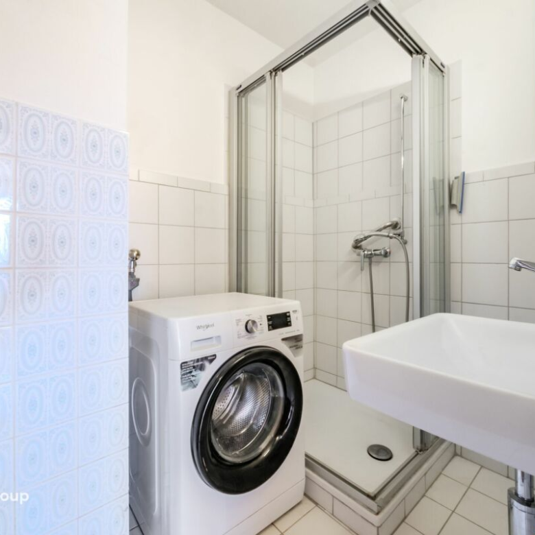 Helle 4,5-Zimmer-Wohnung in idealer Lage mit geschlossener Garage